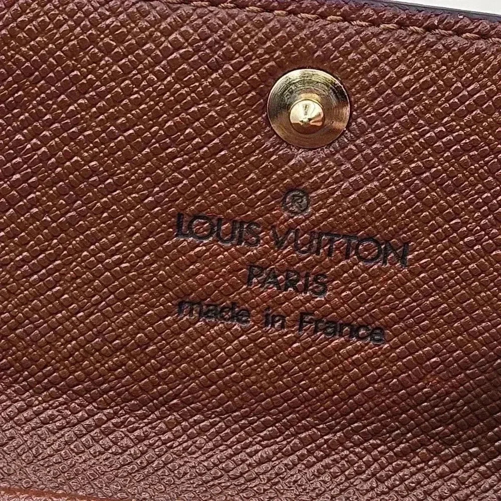 LV Mono Multi-cles Wallet - Picture 2 of 12